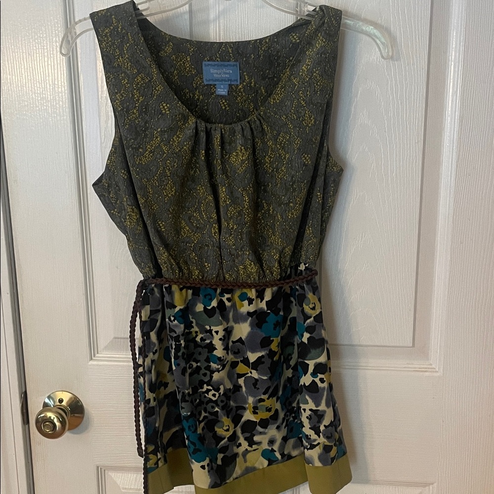 Simply Vera Vera Wang Olive and Teal Mixed-Print top. Unique!  Gorgeous!